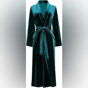 Luxurious Teal Velvet Women's Robe